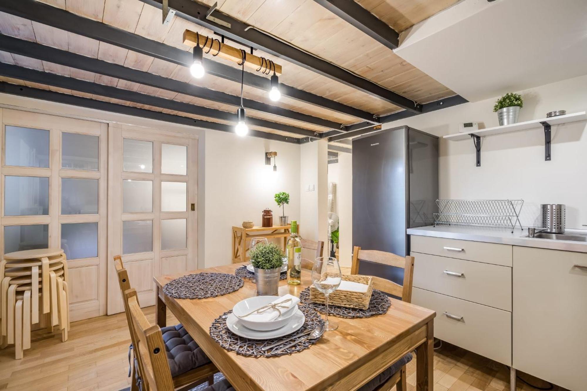 Wellness Wonderland: Garden, Sauna, Jacuzzi In Cbd Budapest Kültér fotó